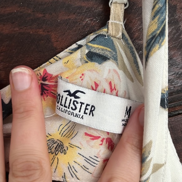 Hollister open back dress - Picture 2 of 3